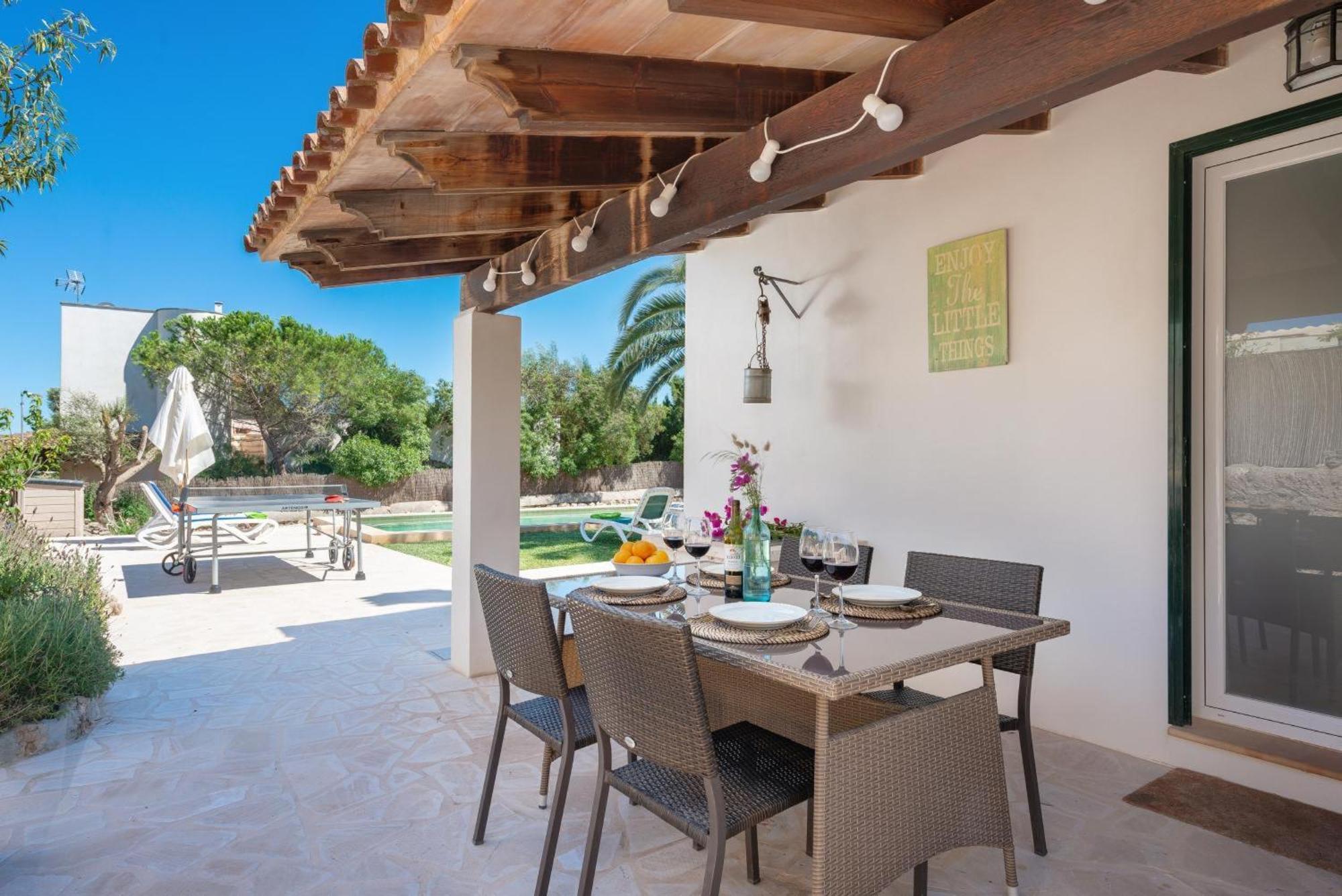 Estrellas Villa