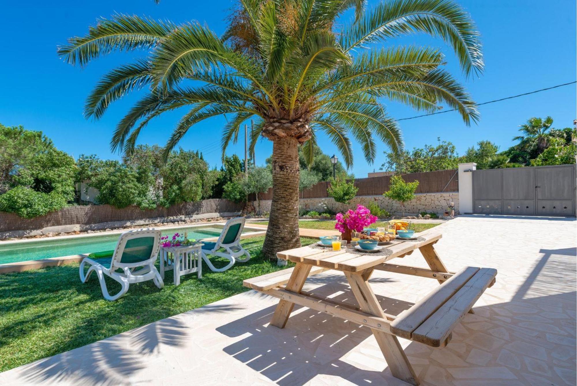 Estrellas Villa Cala Llombards